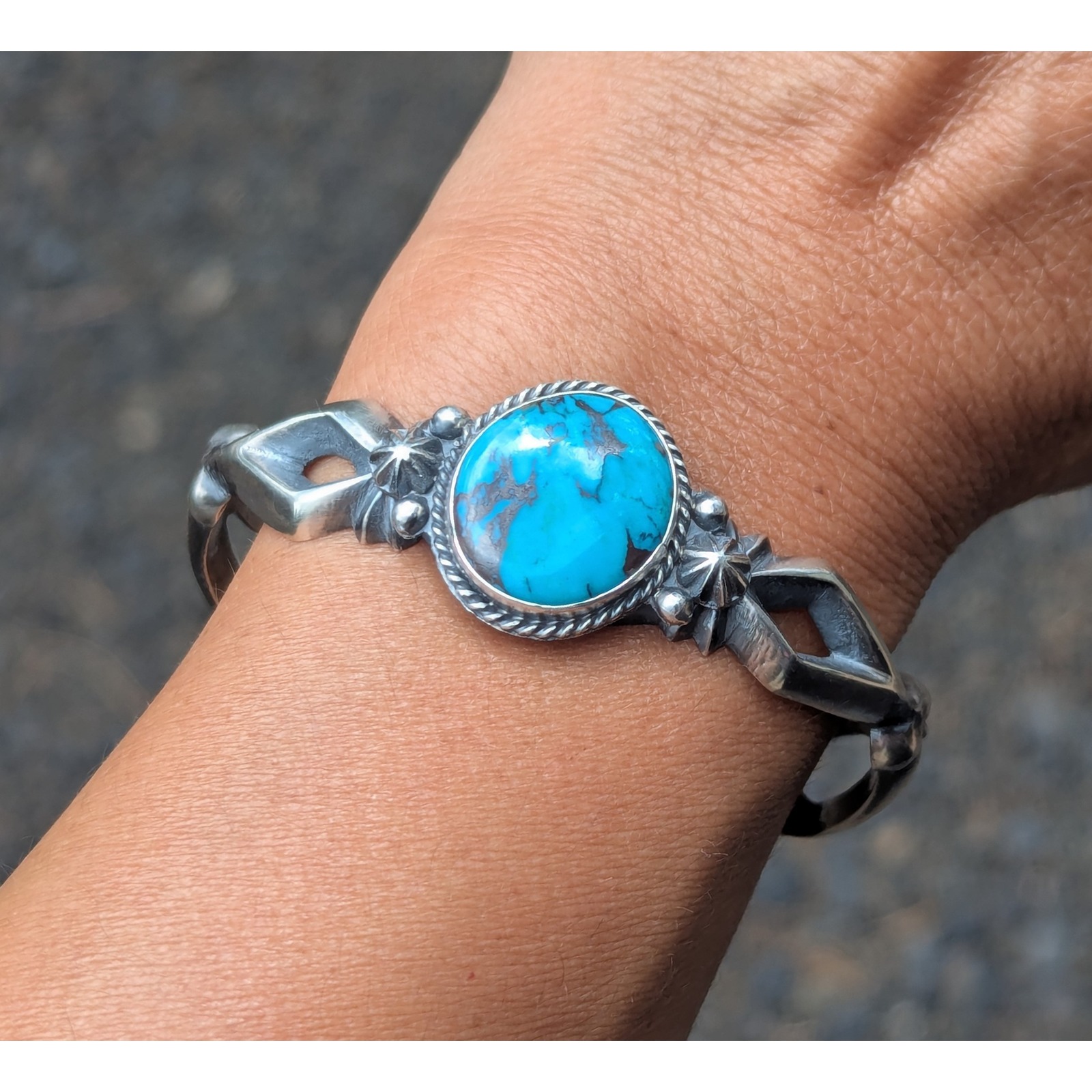 Handmade Navajo Bisbee Turquoise Cuff Bracelet Tufa Native Jewelry Sz 6.75 **